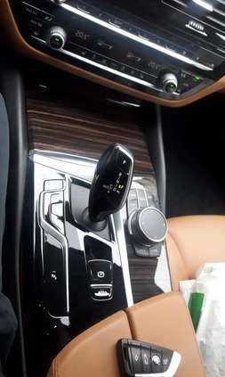 BMW Seria 5 cena 159900 przebieg: 35000, rok produkcji 2021 z Gdynia małe 232